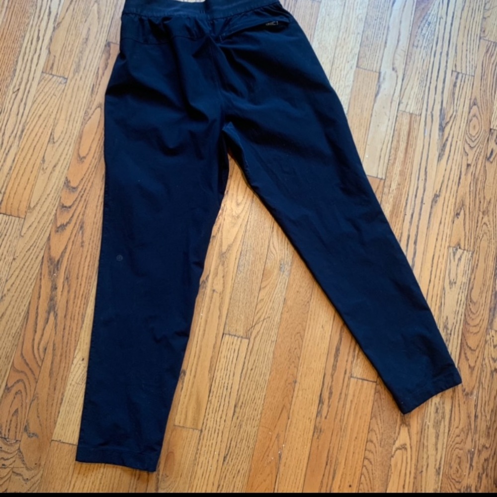 Men’s size medium Lululemon pants